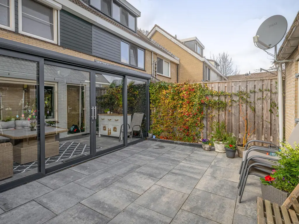 Aphrodite 2, HELLEVOETSLUIS