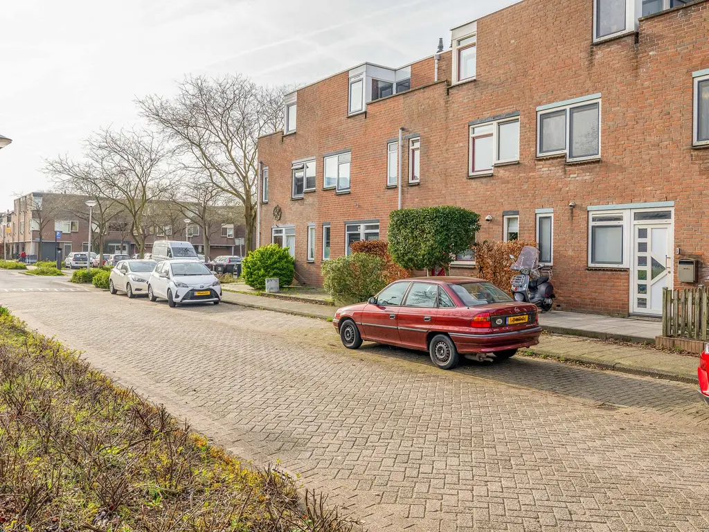 Veerman 48, SPIJKENISSE