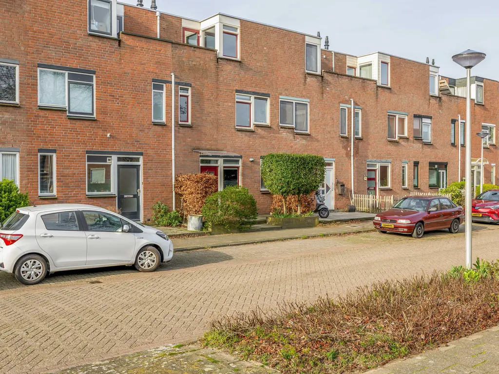 Veerman 48, SPIJKENISSE