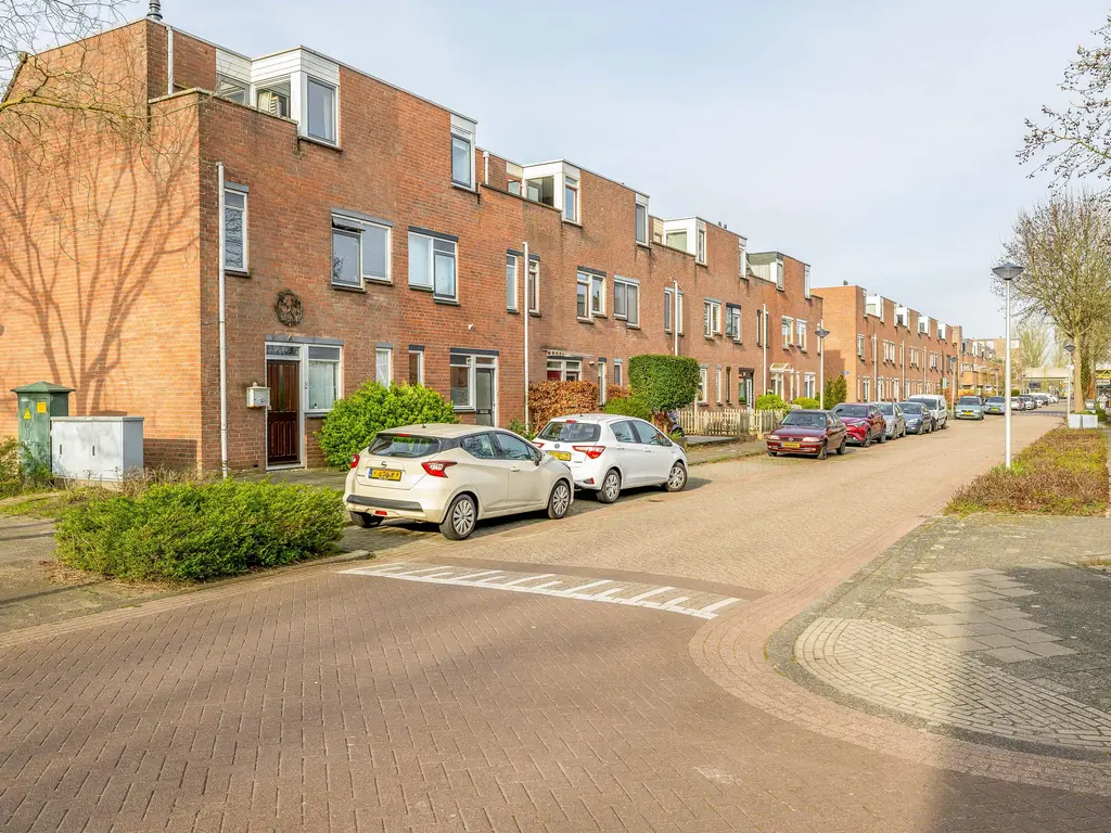 Veerman 48, SPIJKENISSE