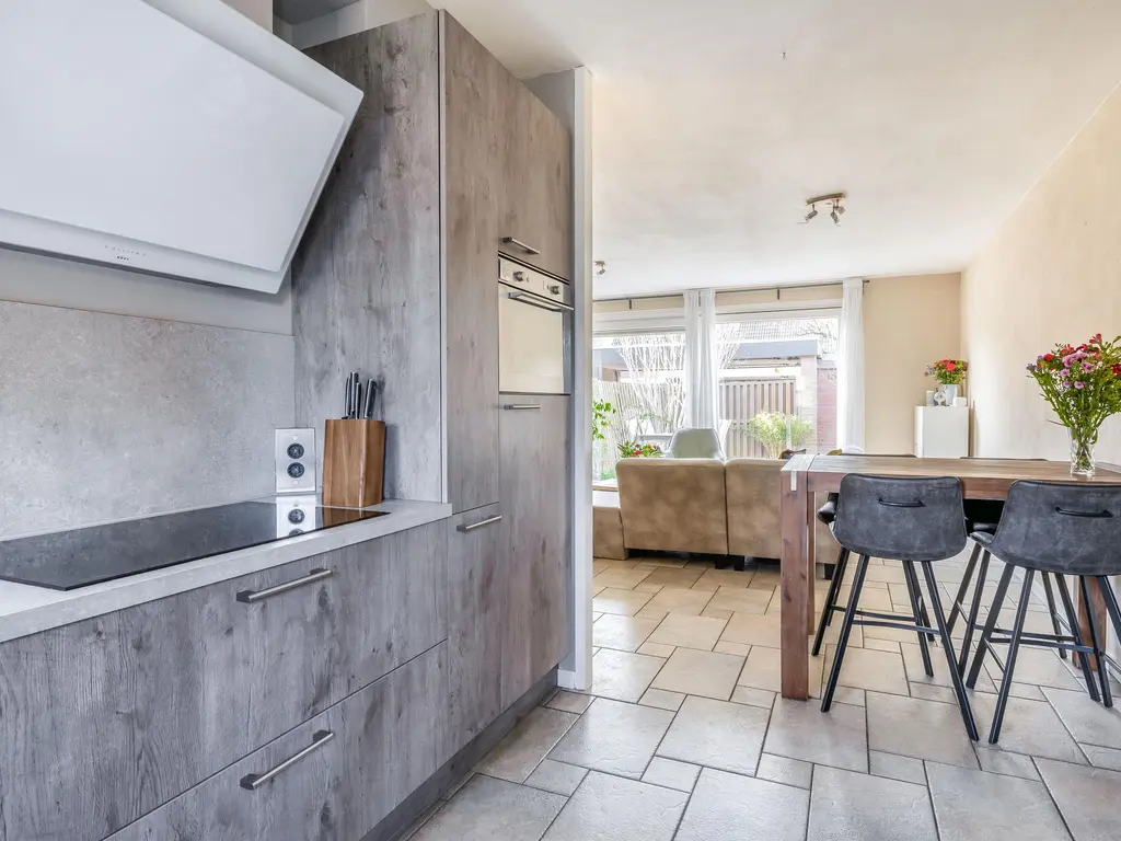 Veerman 48, SPIJKENISSE