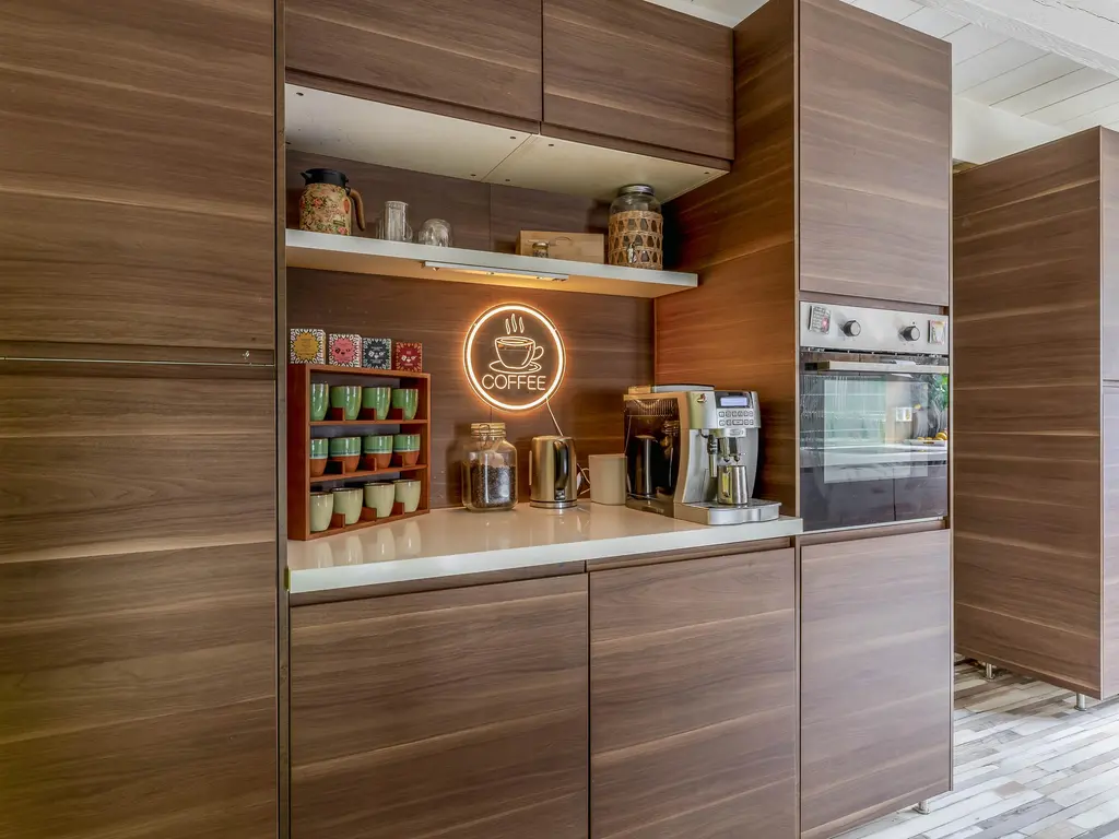 Noordeinde 36, ZWARTEWAAL