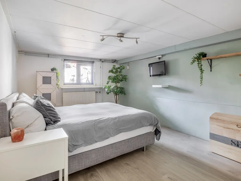 Buys Ballotsingel 84A, SCHIEDAM