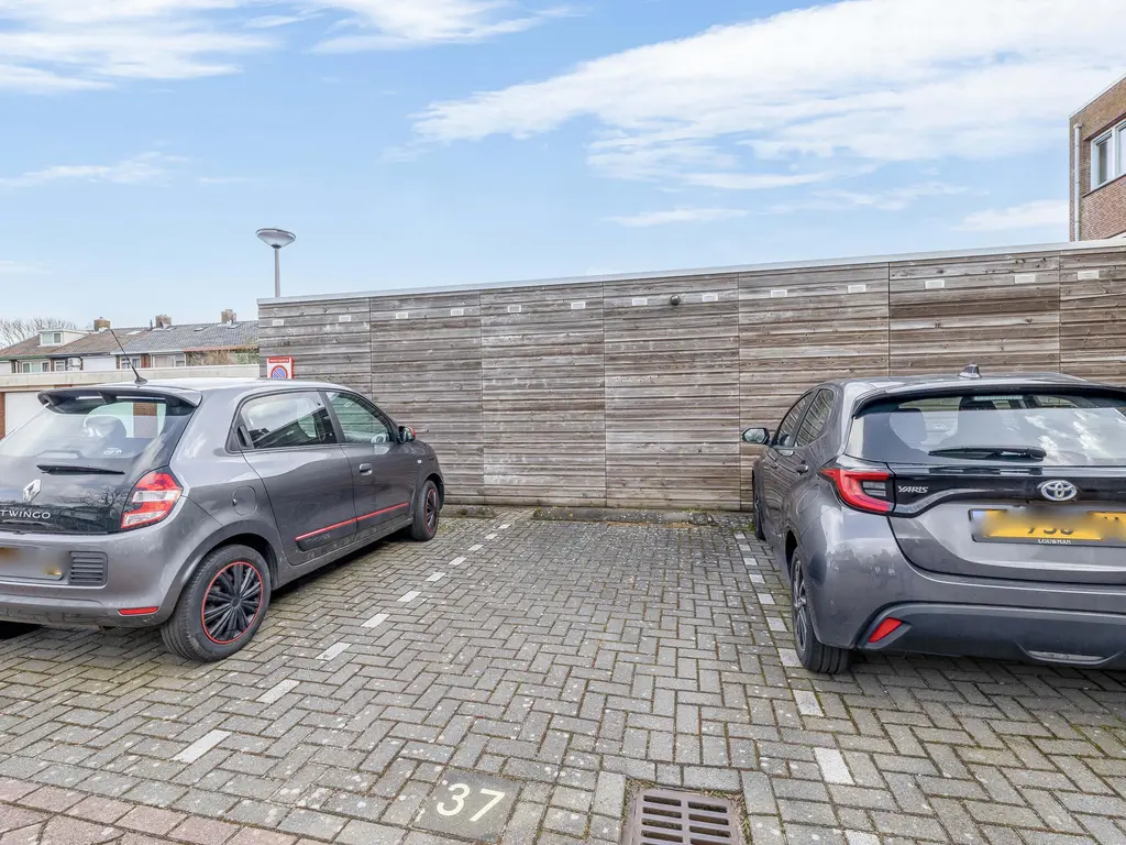 Jan van Scorelstraat 37, SPIJKENISSE