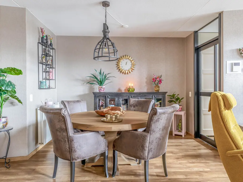 Jan van Scorelstraat 37, SPIJKENISSE