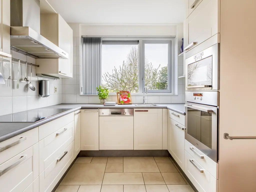 Regenboog 288, RHOON