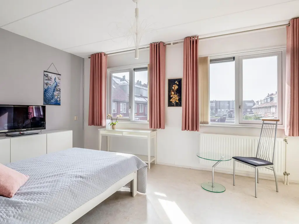 Regenboog 288, RHOON