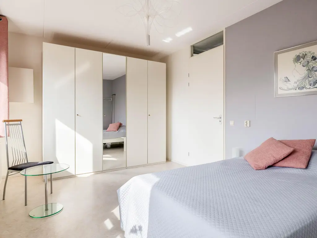 Regenboog 288, RHOON