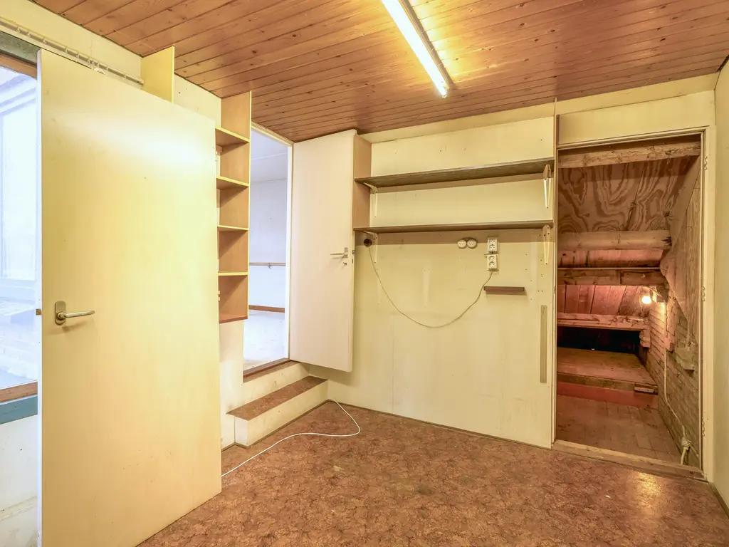 Waalstraat 19, RHOON