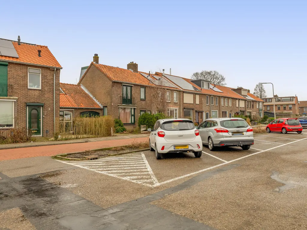 Waalstraat 19, RHOON