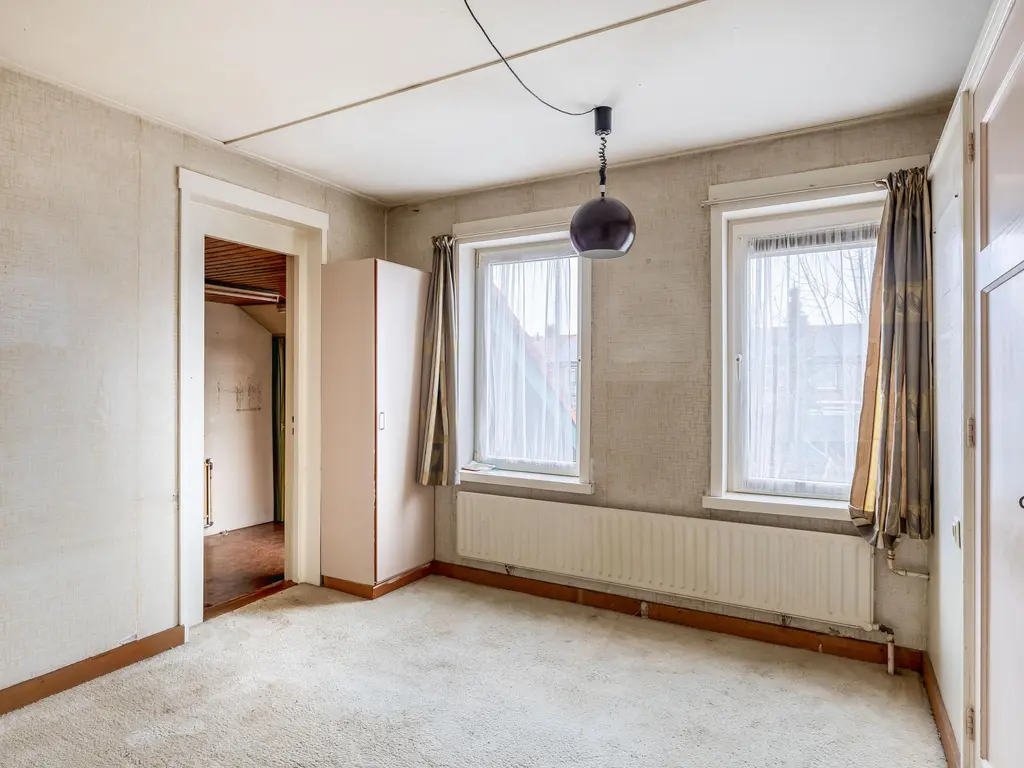 Waalstraat 19, RHOON