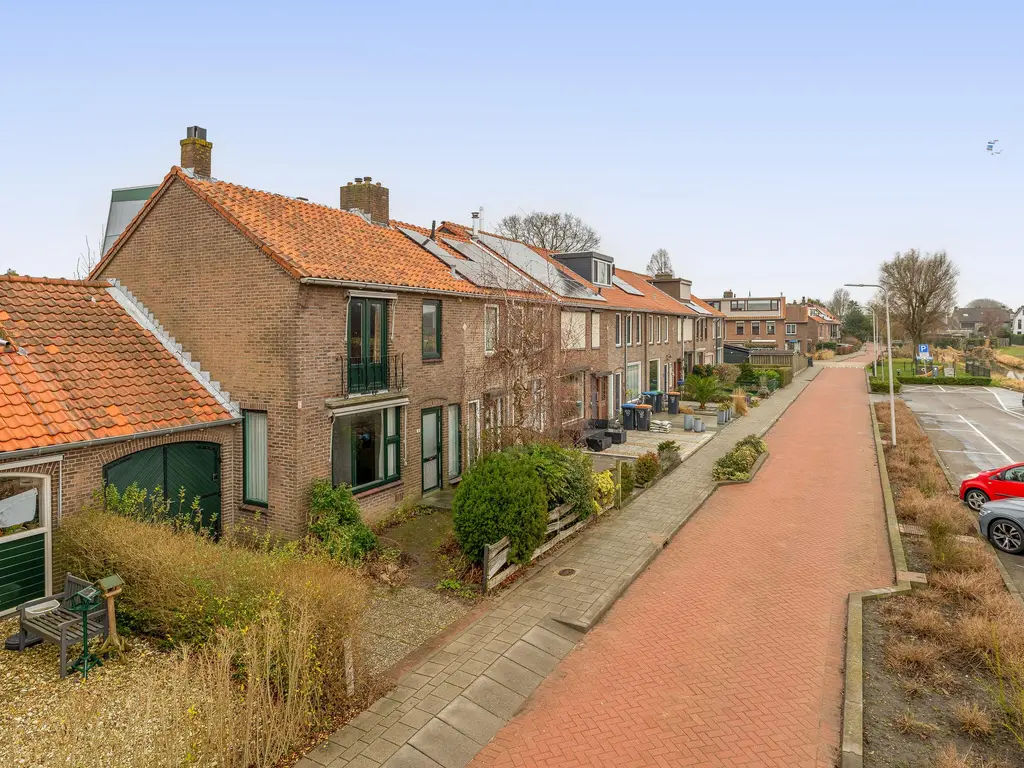 Waalstraat 19, RHOON