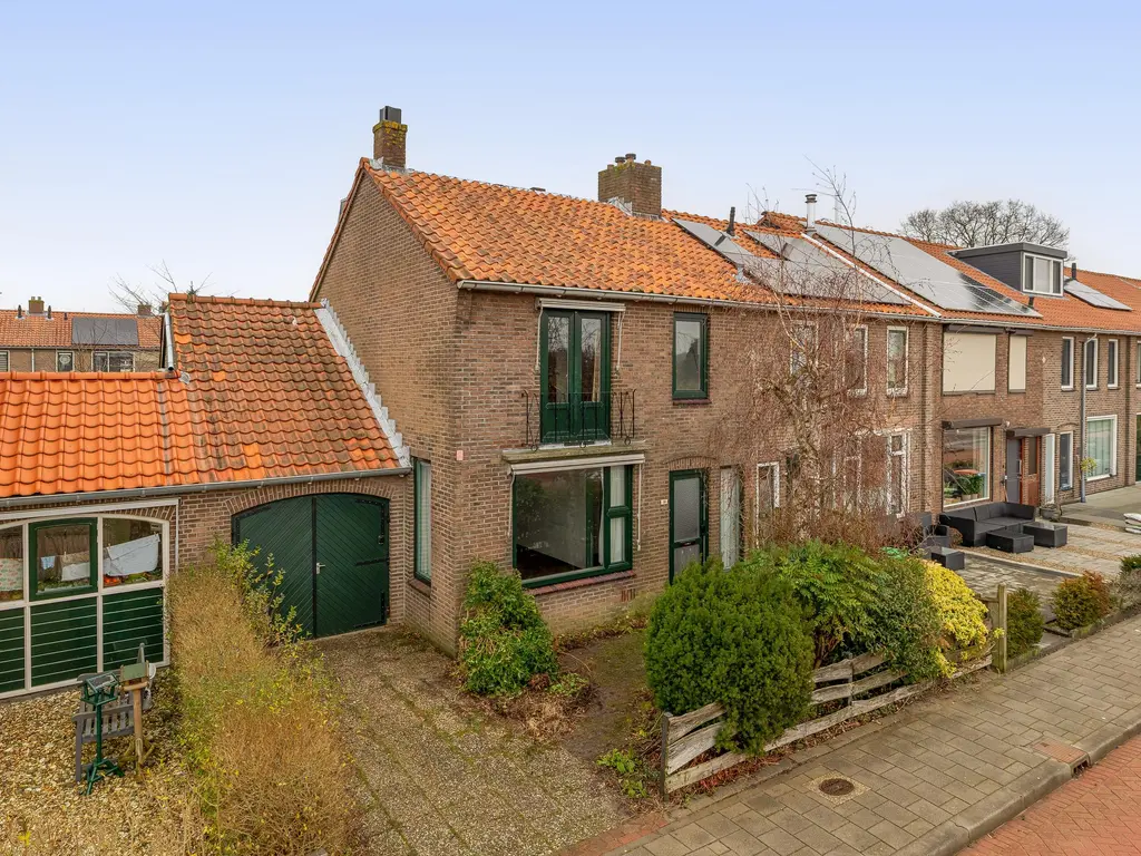 Waalstraat 19, RHOON