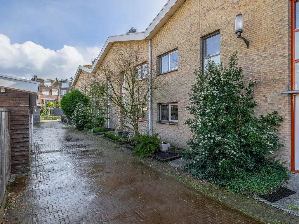 Jonkvrouw van Naaldwijklaan 20, VLAARDINGEN