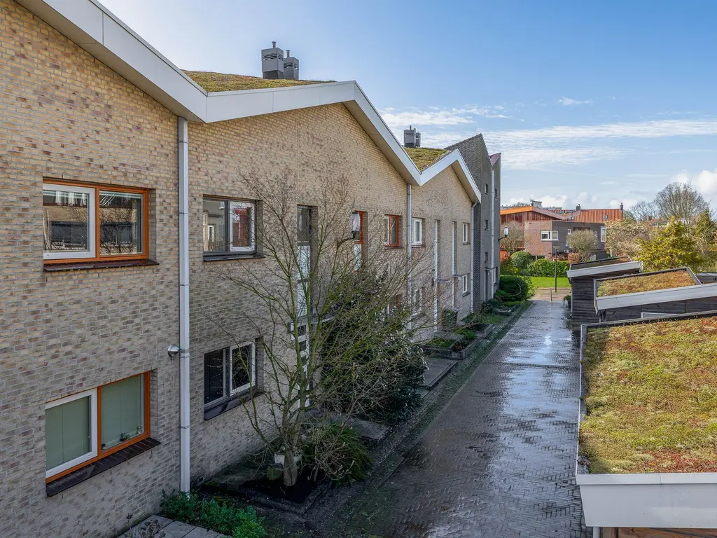 Jonkvrouw van Naaldwijklaan 20, VLAARDINGEN