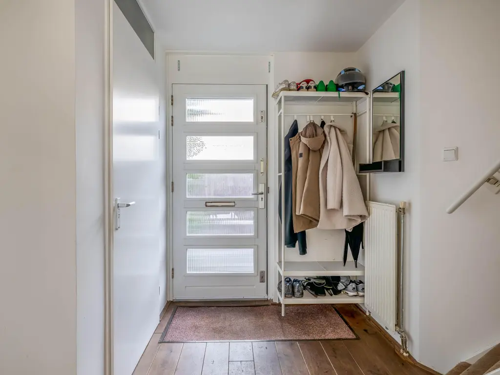 Jonkvrouw van Naaldwijklaan 20, VLAARDINGEN