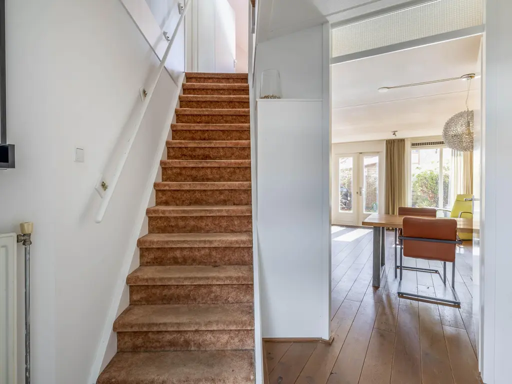 Jonkvrouw van Naaldwijklaan 20, VLAARDINGEN