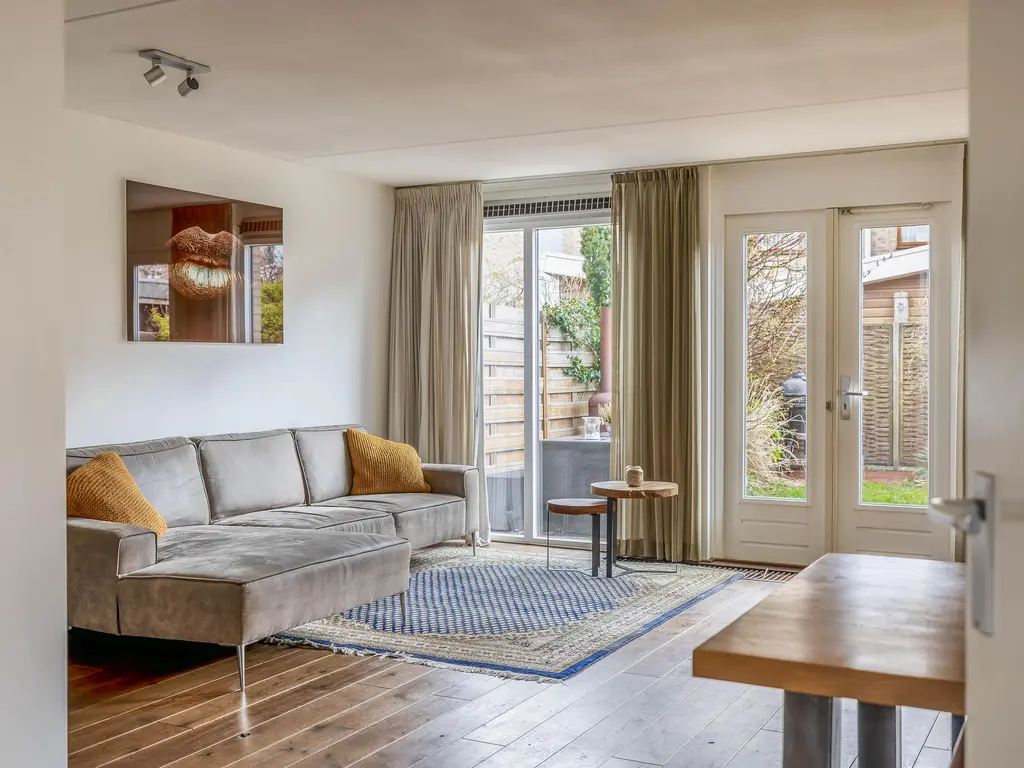 Jonkvrouw van Naaldwijklaan 20, VLAARDINGEN