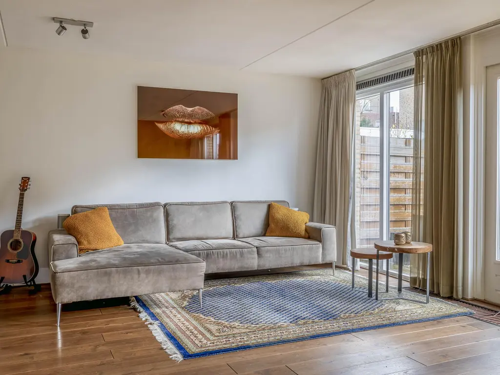 Jonkvrouw van Naaldwijklaan 20, VLAARDINGEN