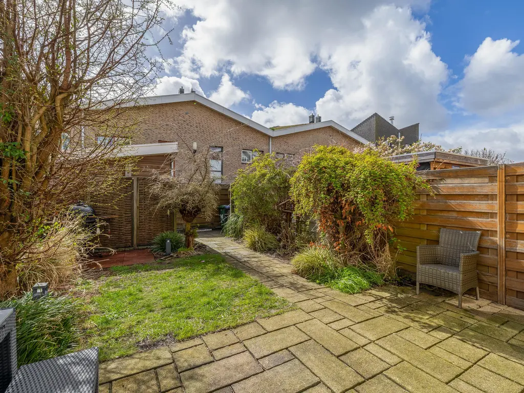 Jonkvrouw van Naaldwijklaan 20, VLAARDINGEN