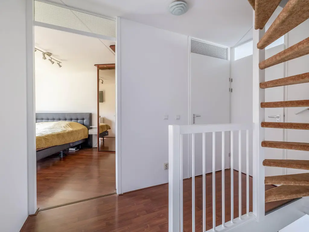 Jonkvrouw van Naaldwijklaan 20, VLAARDINGEN