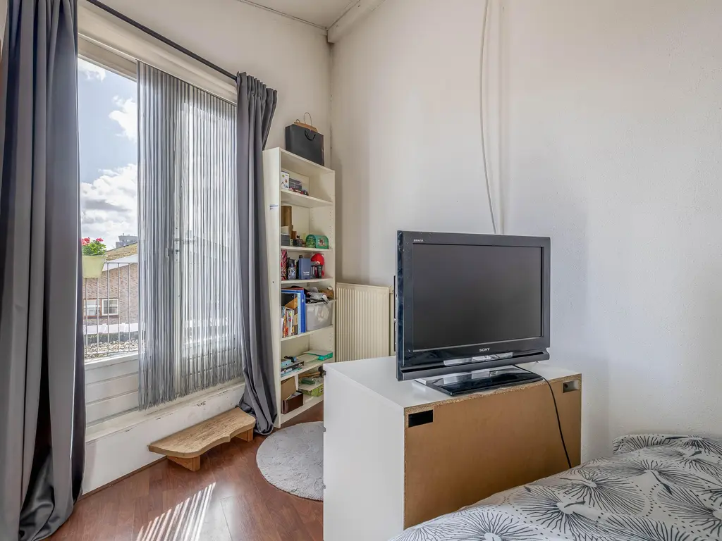 Jonkvrouw van Naaldwijklaan 20, VLAARDINGEN