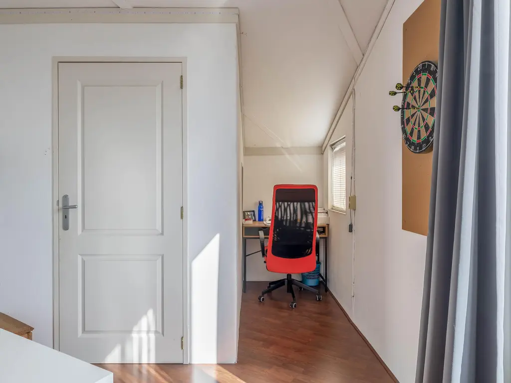 Jonkvrouw van Naaldwijklaan 20, VLAARDINGEN