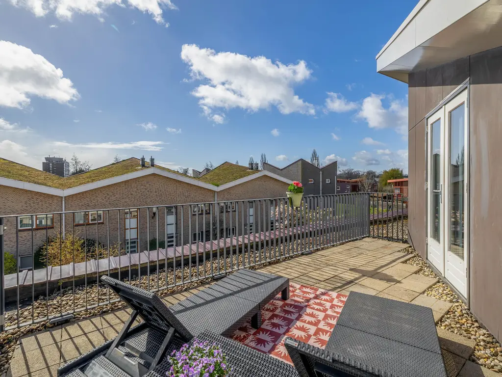 Jonkvrouw van Naaldwijklaan 20, VLAARDINGEN