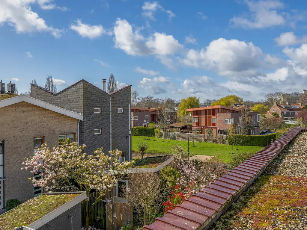 Jonkvrouw van Naaldwijklaan 20, VLAARDINGEN