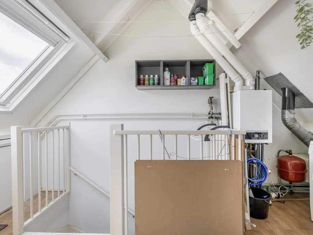 Maagd 10, HELLEVOETSLUIS