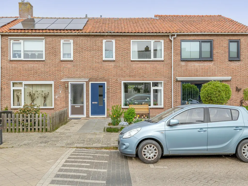 Roosenhoeklaan 25, HELLEVOETSLUIS