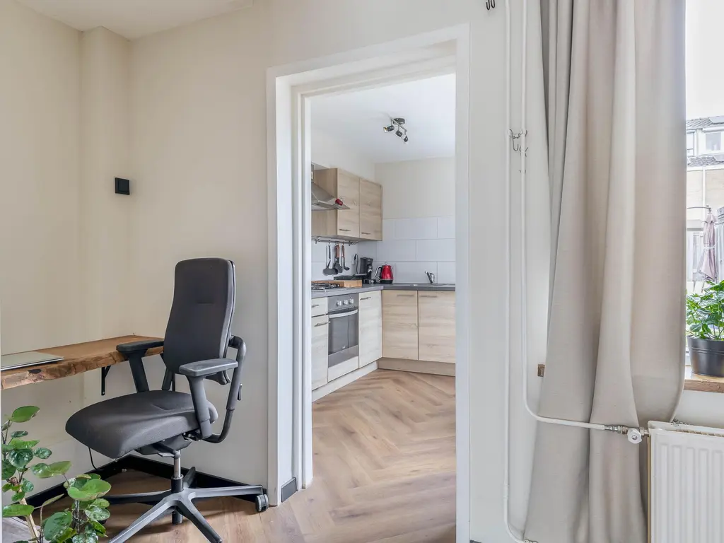 Roosenhoeklaan 25, HELLEVOETSLUIS