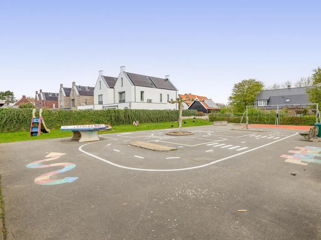Roosenhoeklaan 25, HELLEVOETSLUIS