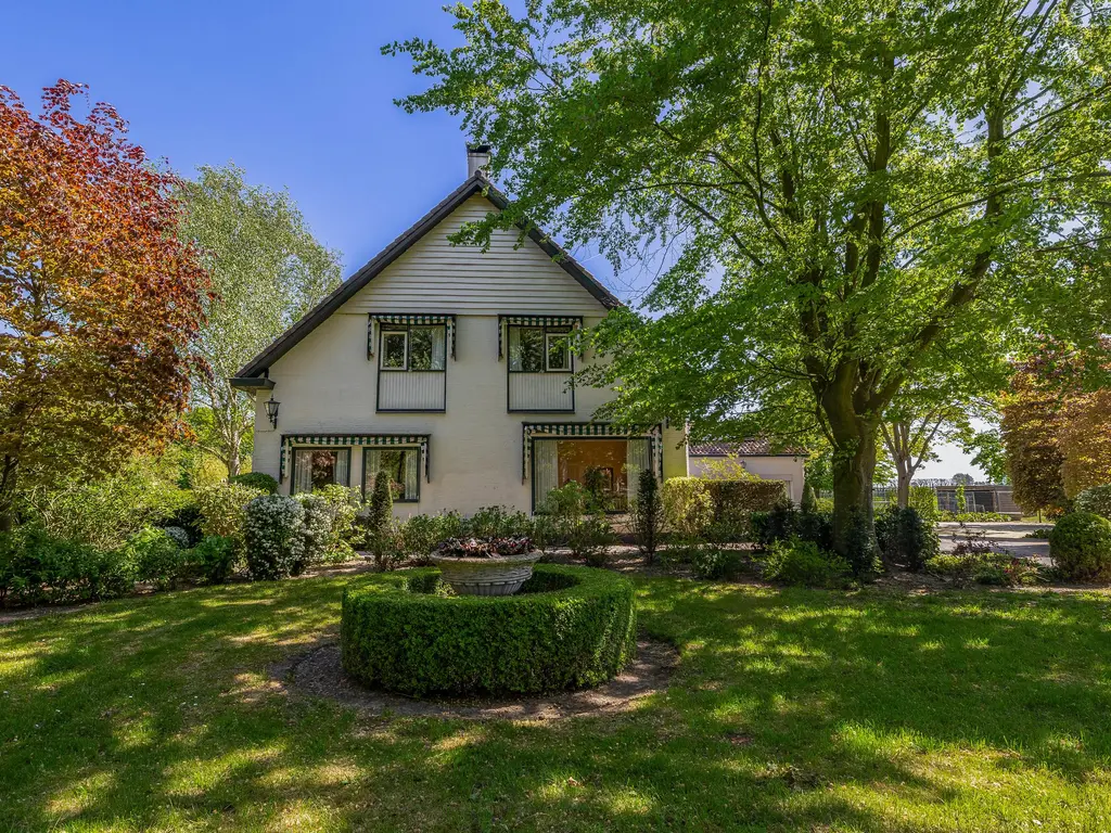 Stougjesdijk 236, Oud-Beijerland