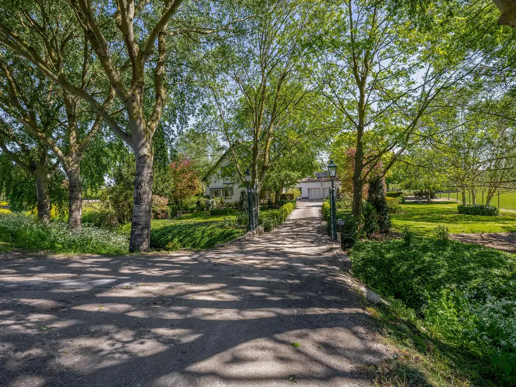 Stougjesdijk 236, Oud-Beijerland
