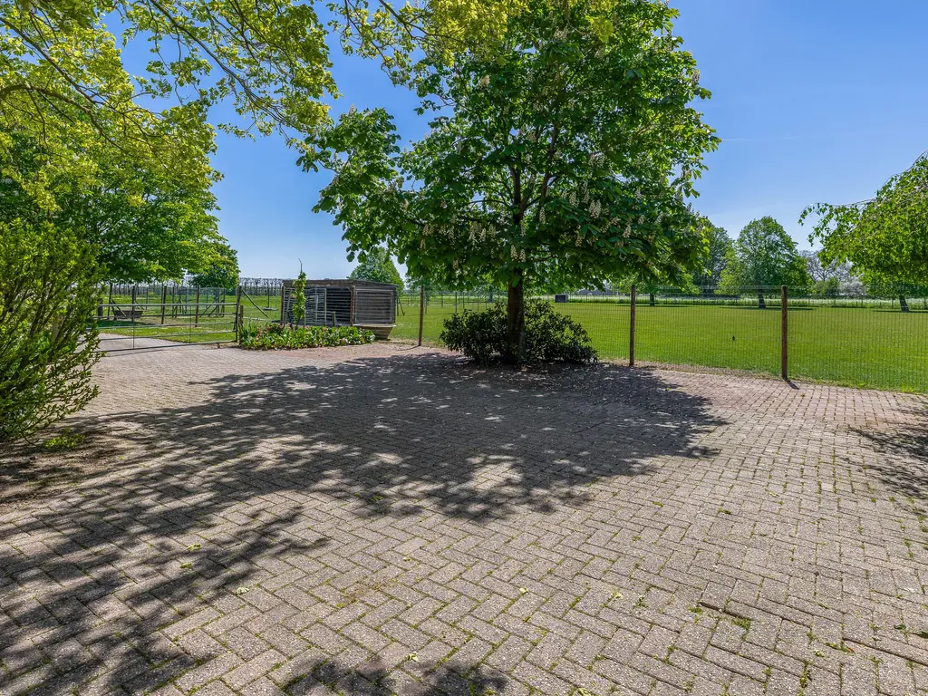 Stougjesdijk 236, Oud-Beijerland