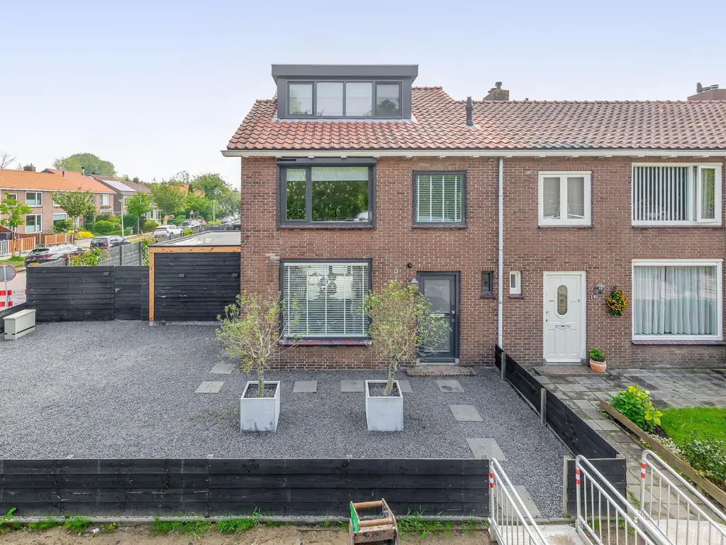 Marijkeplein 11, ROZENBURG