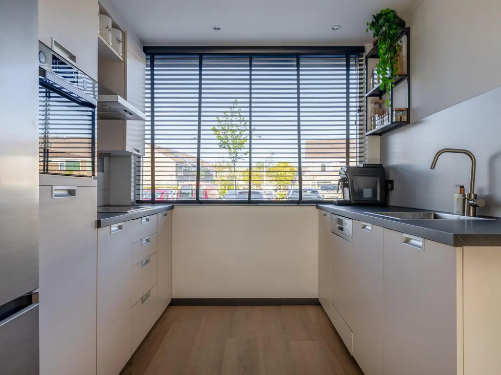 Beverveen 403, SPIJKENISSE