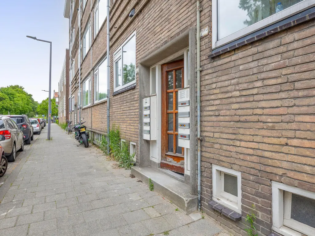 Hogenbanweg 70B, ROTTERDAM
