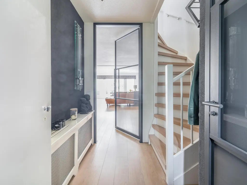 Krammer 102, BRIELLE