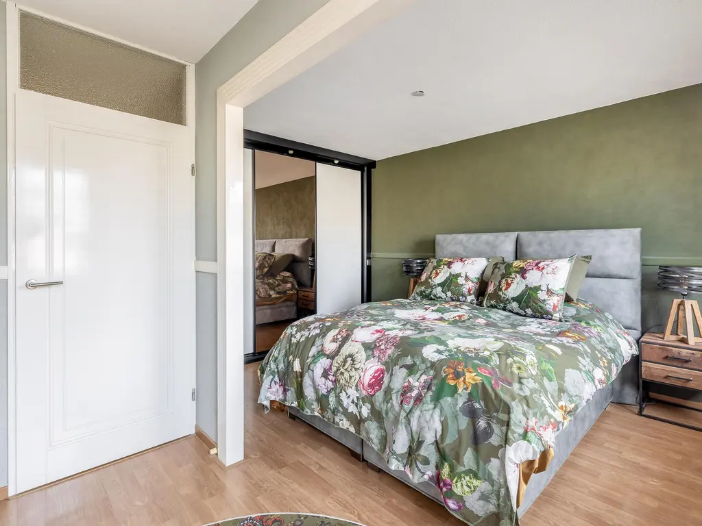 Krammer 102, BRIELLE