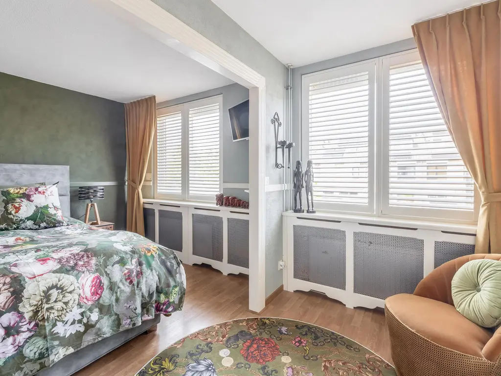 Krammer 102, BRIELLE