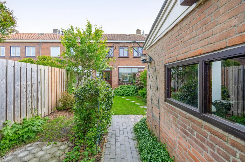 Alexander Verhuellstraat 141