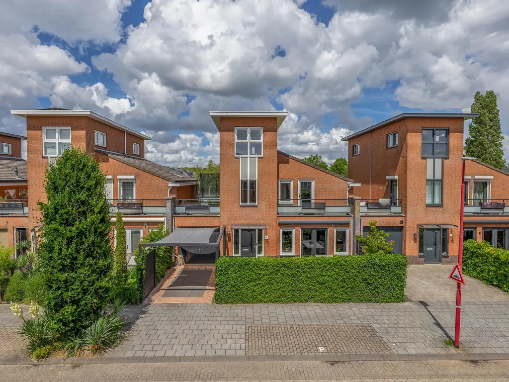 Bachlaan 14, OUD-BEIJERLAND