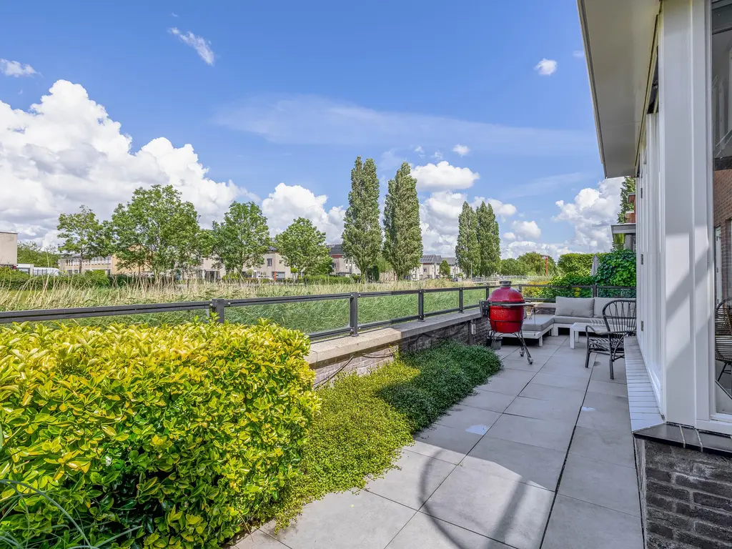 Bachlaan 14, OUD-BEIJERLAND