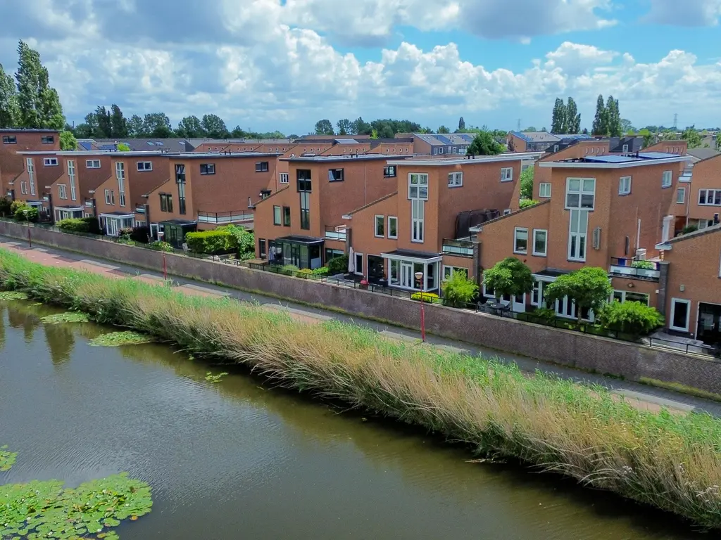 Bachlaan 14, OUD-BEIJERLAND