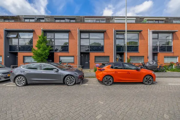 Annie van Eesstraat 23