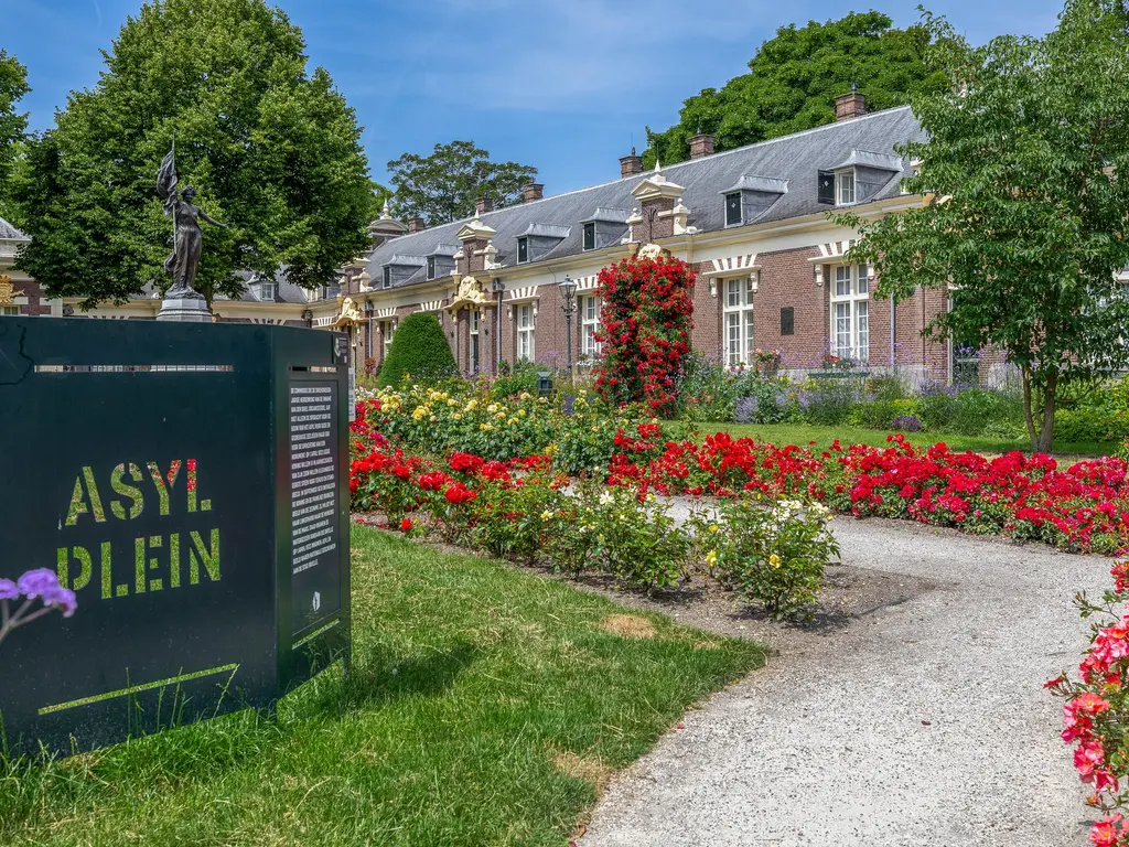 Asylplein 16, BRIELLE