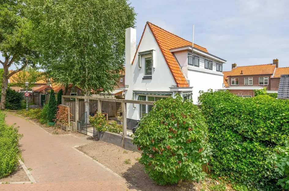 Asylplein 16