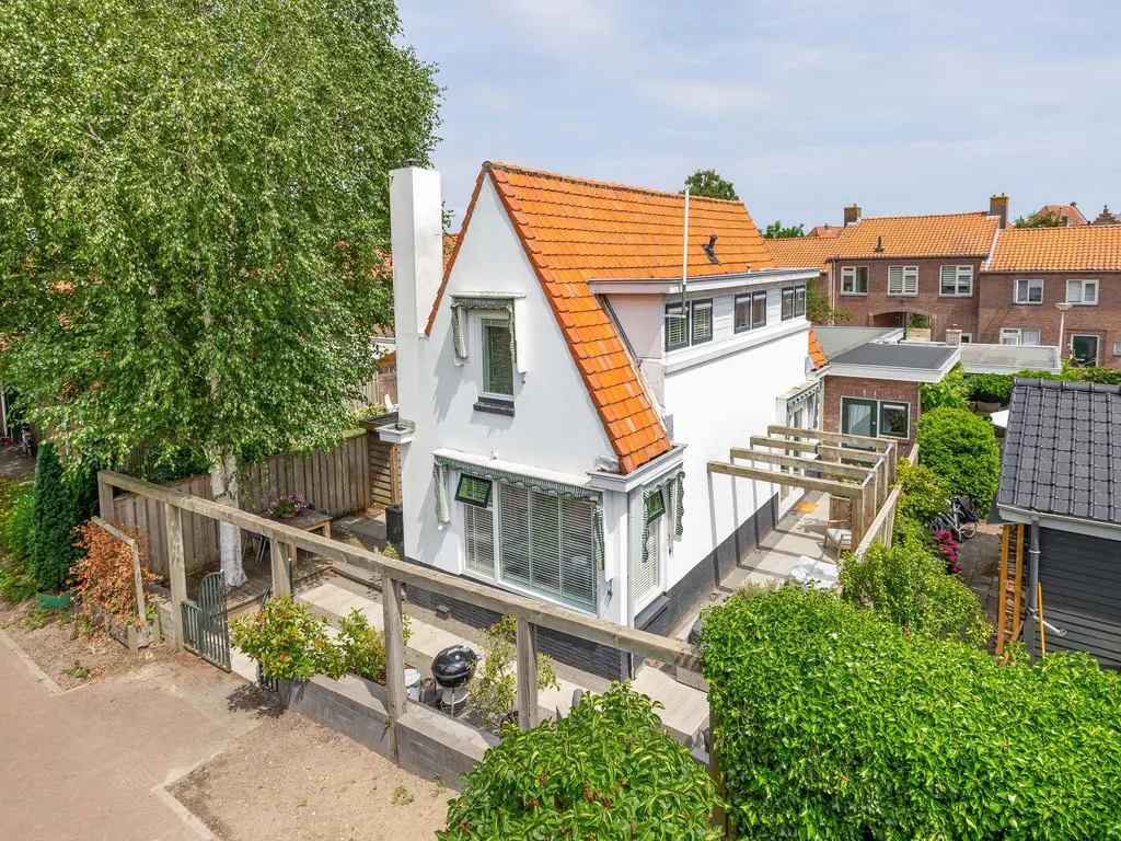 Asylplein 16, BRIELLE